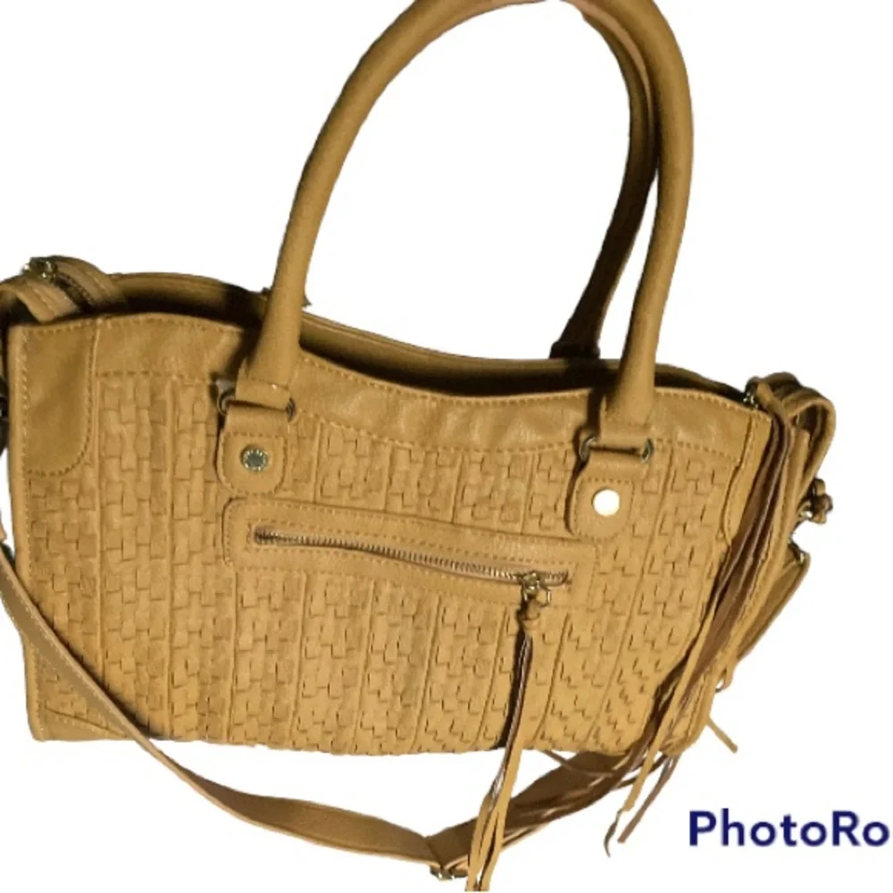 Steven by STEVE MADDEN LEATHER BAG Mustard tone. leather handbag. - Picture 2 of 12